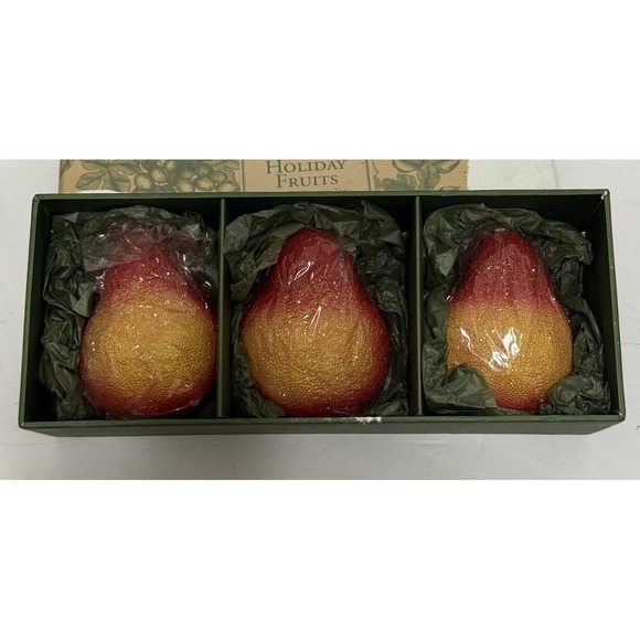White Barn Holiday CANDLES Sugared PEAR • Glitter • Unscented • Wrapped • Rare - Picture 7 of 8
